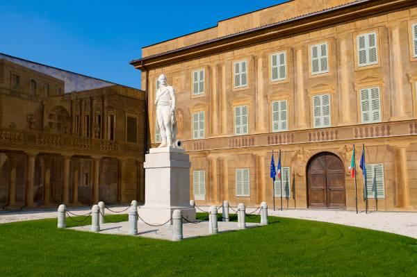 B&B La Cortevecchia a Lobbi - Vicino a Noi - Museo Napoleonico